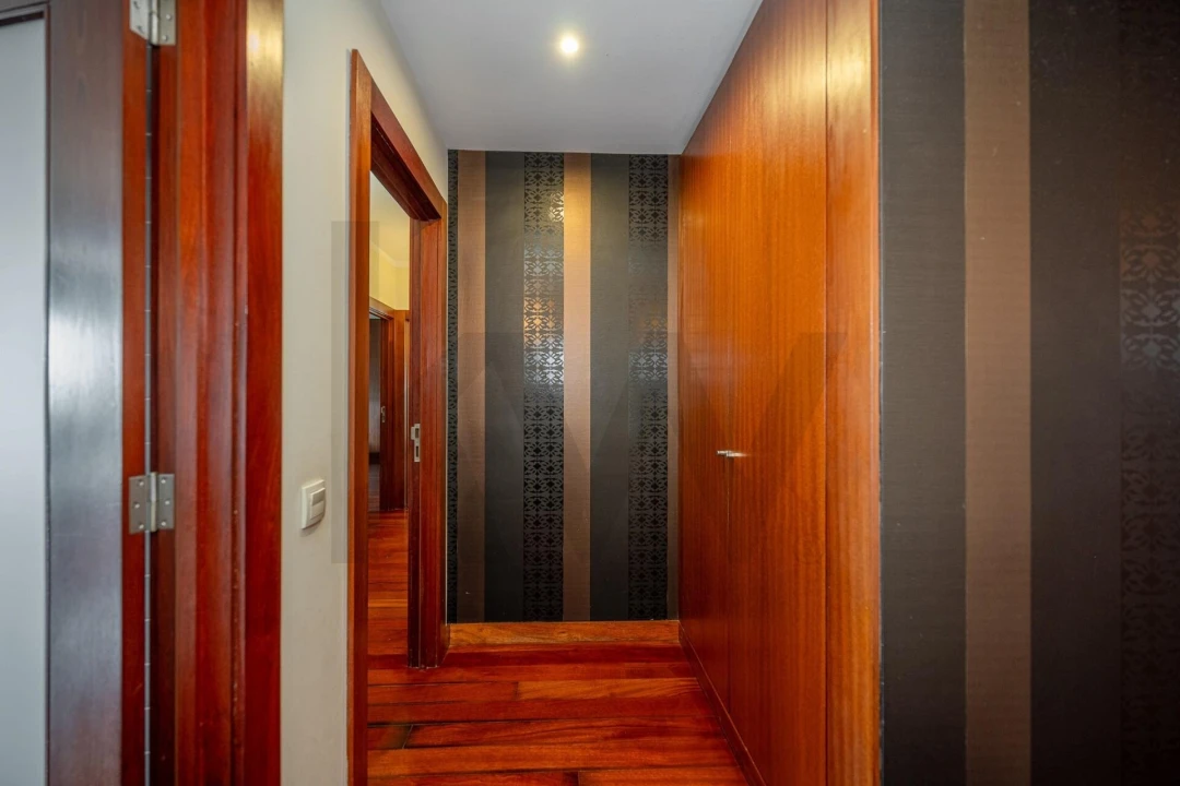 Apartamento T3 para Venda em Cidade da Maia Foto 16