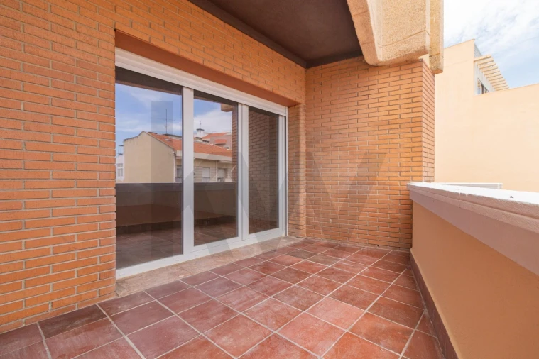 Apartamento T2 para Arrendamento em Vila Franca de Xira Foto 4