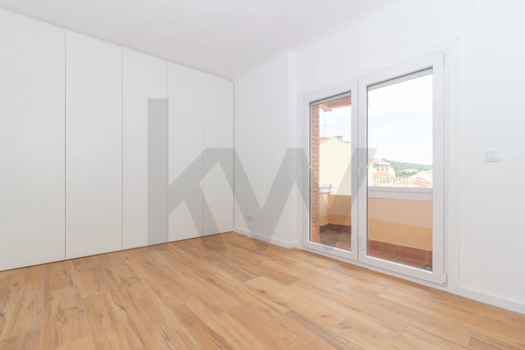 Apartamento T2 para Arrendamento em Vila Franca de Xira Foto 5