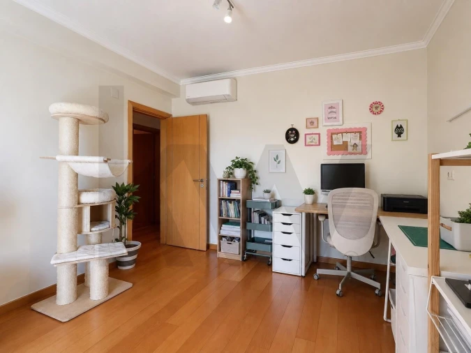 Apartamento T3 para Arrendamento em Charneca de Caparica e Sobreda Foto 11