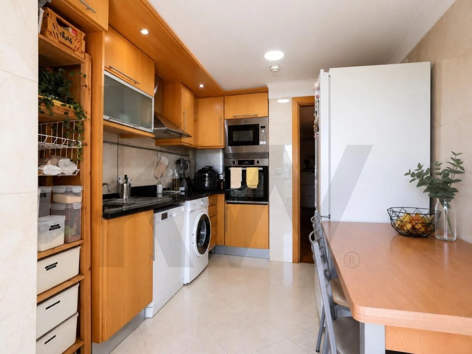Apartamento T3 para Arrendamento em Charneca de Caparica e Sobreda Foto 4