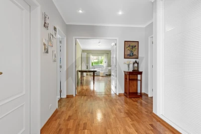 Apartamento T4 para Venda em Agualva e Mira-Sintra