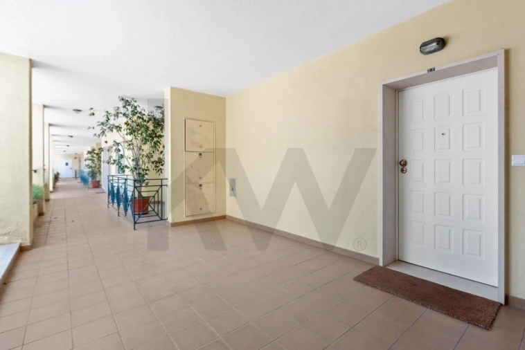 Apartamento T4 para Venda em Agualva e Mira-Sintra Foto 22