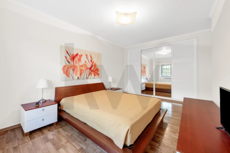 Apartamento T4 para Venda em Agualva e Mira-Sintra Foto 19