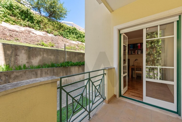 Apartamento T4 para Venda em Agualva e Mira-Sintra Foto 17