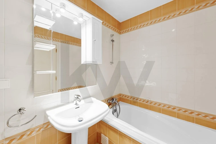Apartamento T4 para Venda em Agualva e Mira-Sintra Foto 11