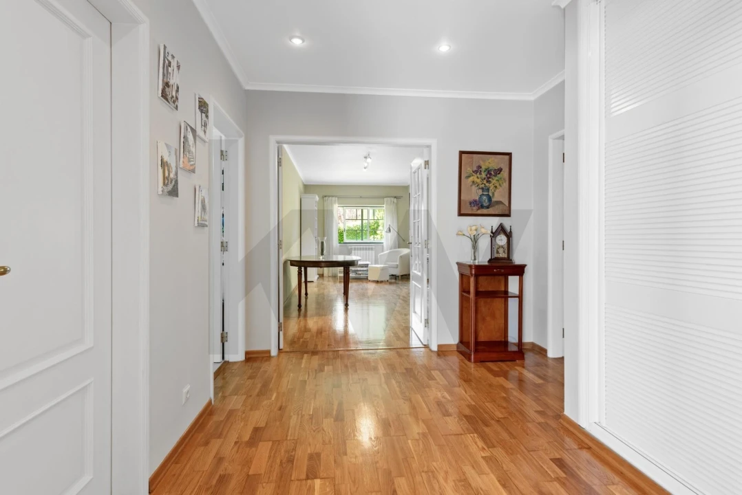Apartamento T4 para Venda em Agualva e Mira-Sintra Foto 1