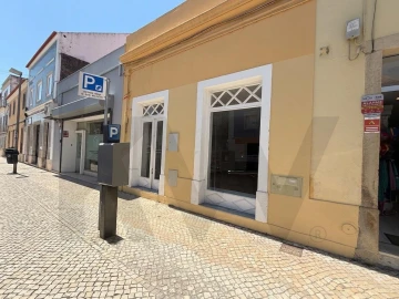 Loja para Arrendamento em Cartaxo e Vale da Pinta