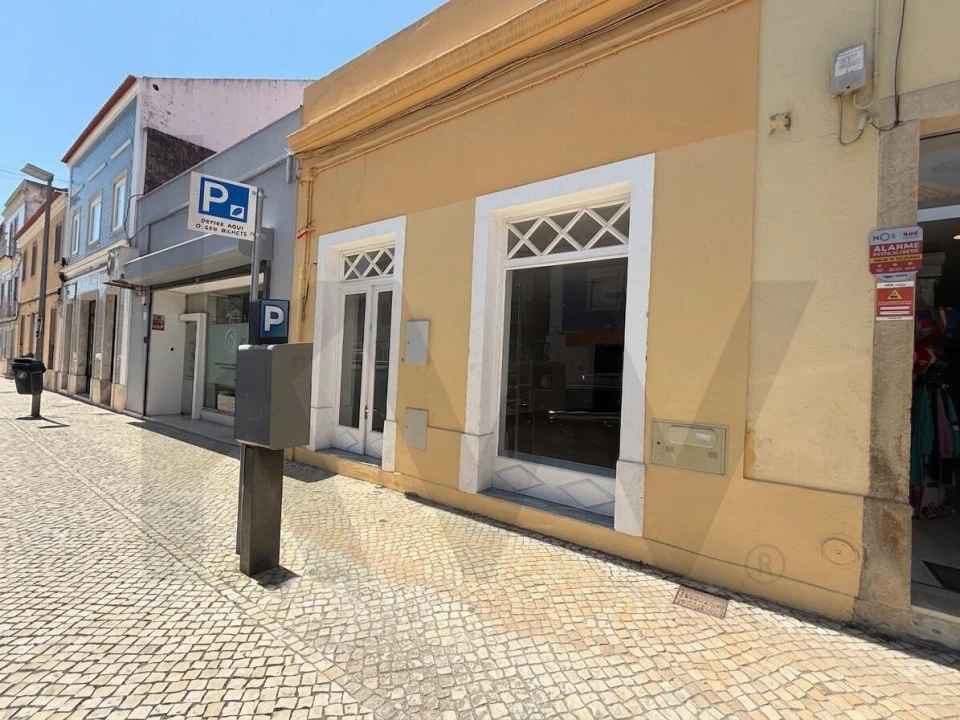 Loja para Arrendamento em Cartaxo e Vale da Pinta Foto 1