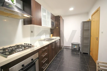 Apartamento T2 para Arrendamento em Caniço