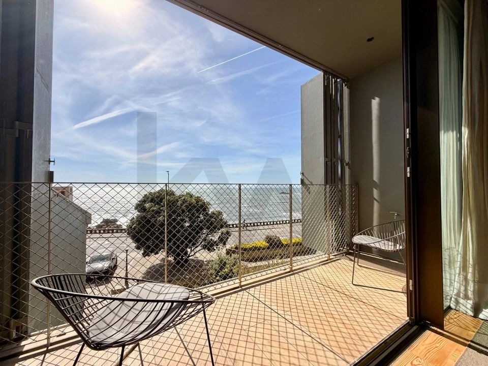 Apartamento T2 para Arrendamento em Aldoar, Foz do Douro e Nevogilde Foto 1