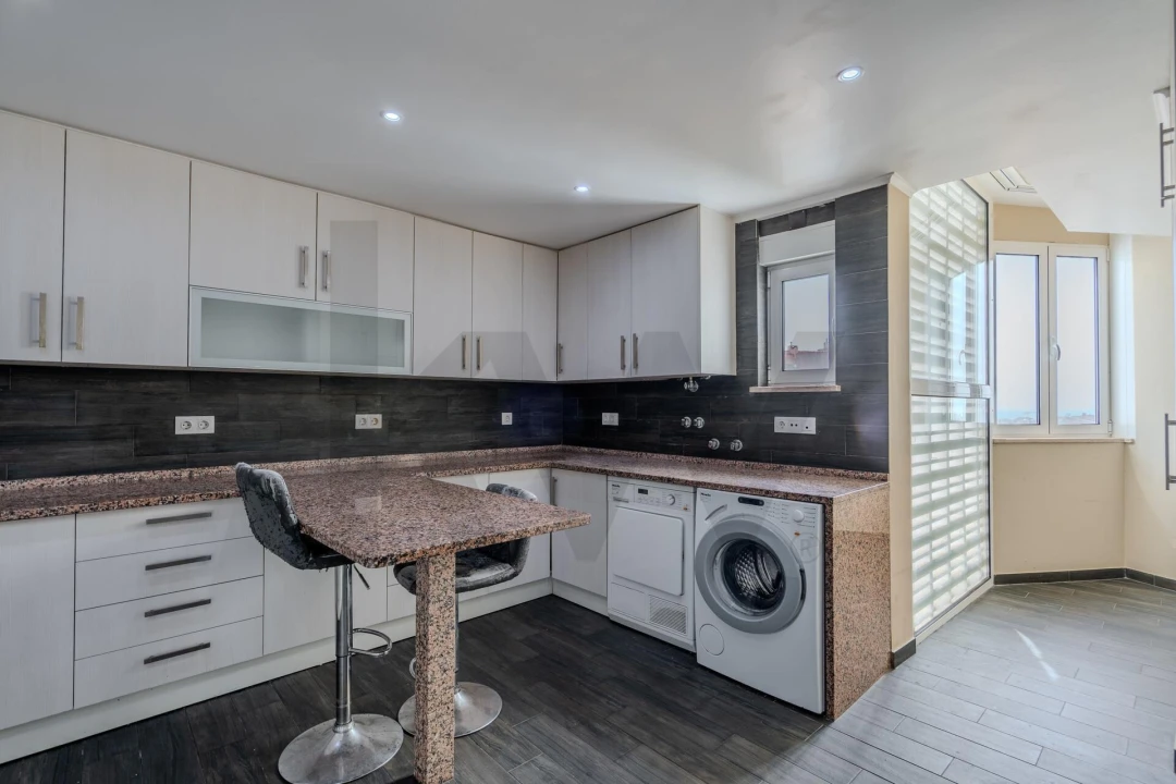 Apartamento T4 para Arrendamento em Cascais e Estoril Foto 15