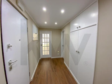 Apartamento T4 para Arrendamento em Cascais e Estoril