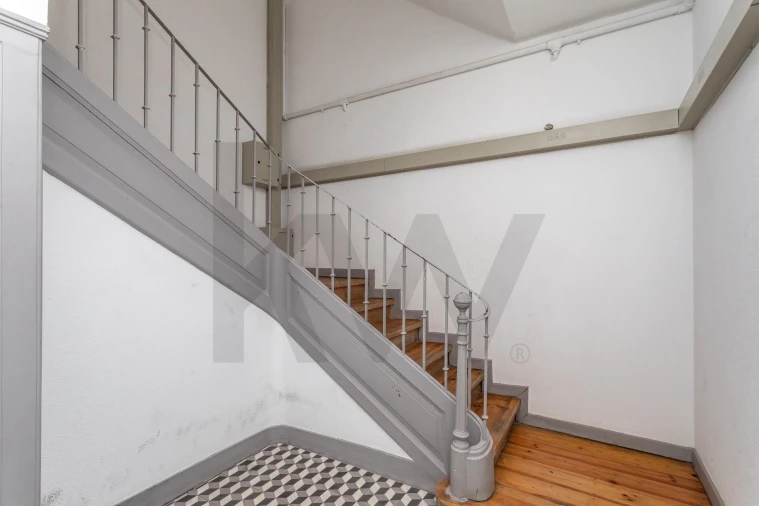 Apartamento T3 para Venda em Arroios Foto 4