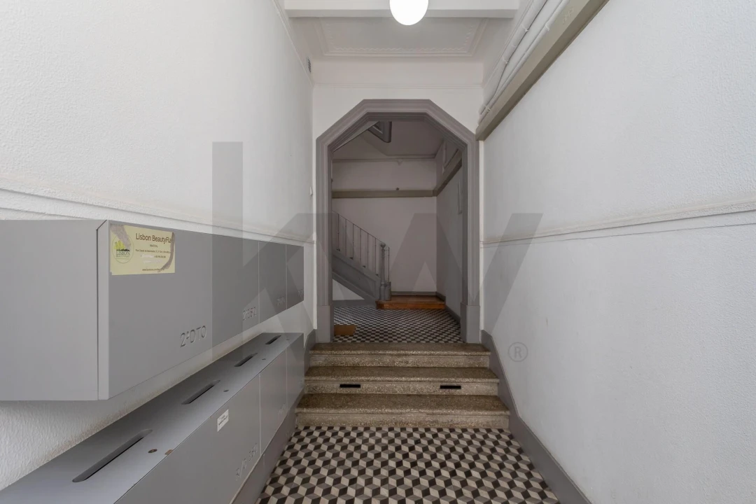 Apartamento T3 para Venda em Arroios Foto 3