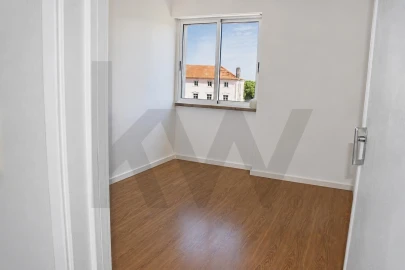 Apartamento T4 para Arrendamento em Lumiar
