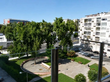 Apartamento T4 para Arrendamento em Lumiar