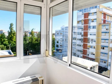 Apartamento T4 para Arrendamento em Lumiar
