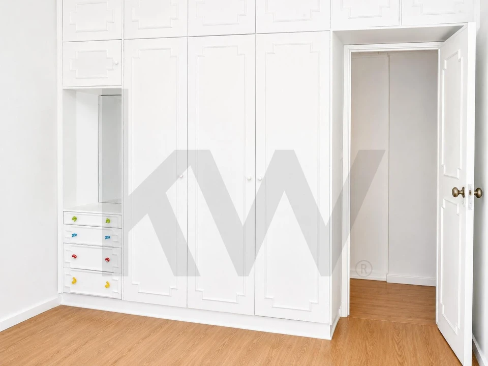 Apartamento T4 para Arrendamento em Lumiar Foto 24