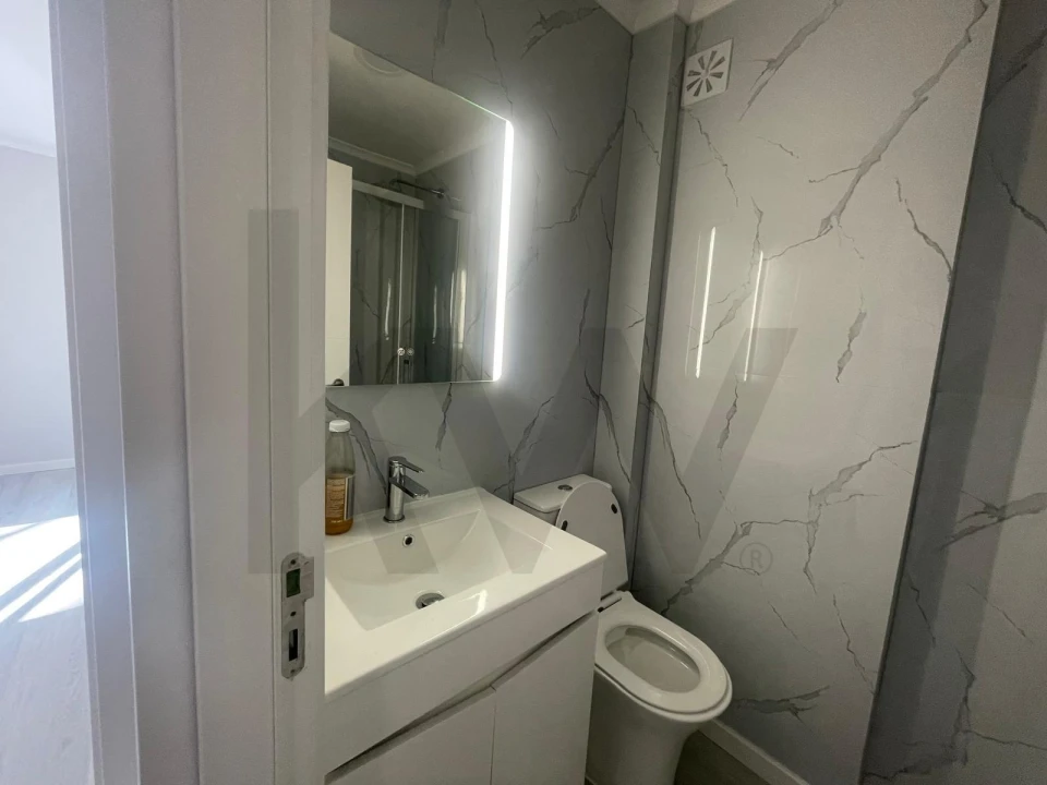 Apartamento T2 para Venda em Benfica Foto 16