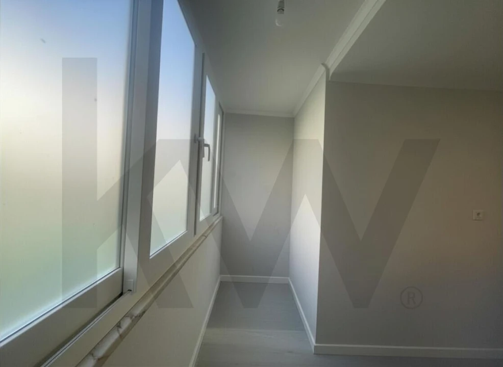 Apartamento T2 para Venda em Benfica Foto 14