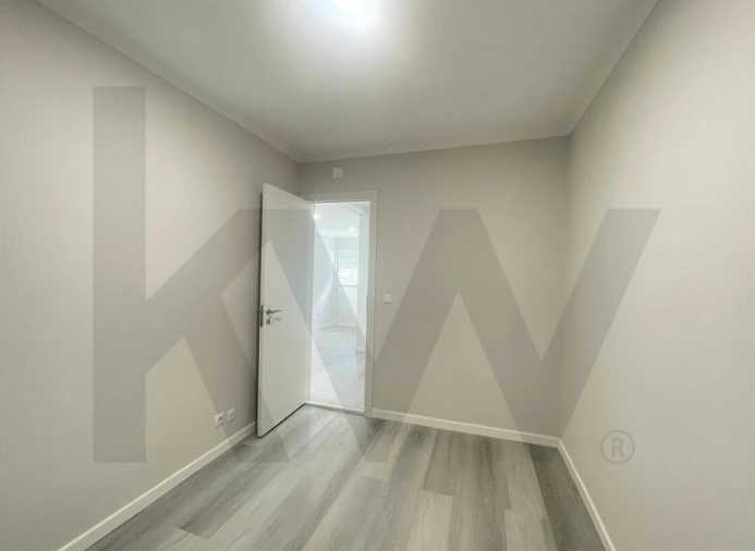 Apartamento T2 para Venda em Benfica Foto 9