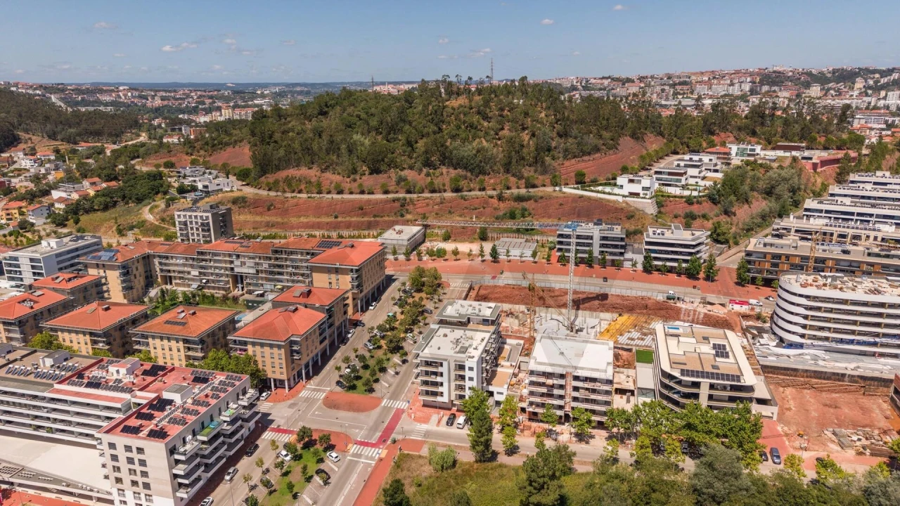Apartamento T2 para Venda em Santo Antonio dos Olivais Foto 23