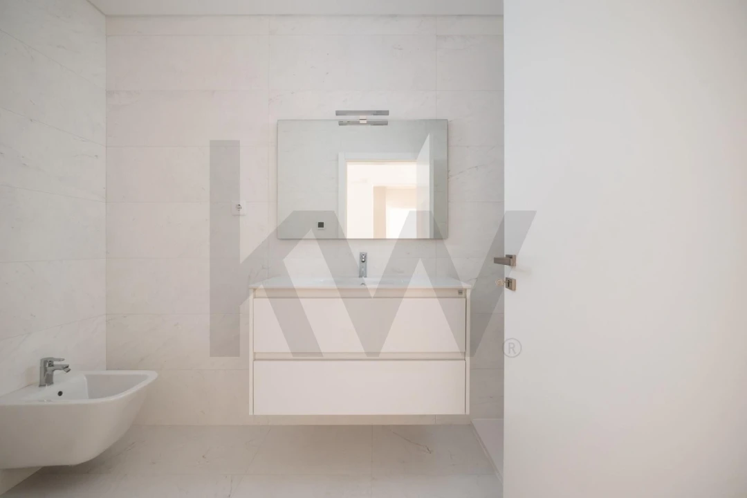 Apartamento T2 para Venda em Santo Antonio dos Olivais Foto 15