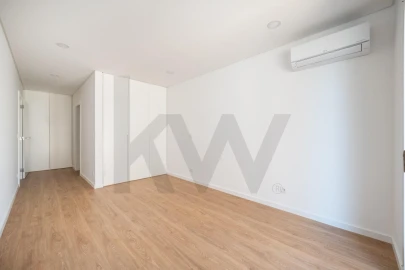 Apartamento T2 para Venda em Santo Antonio dos Olivais