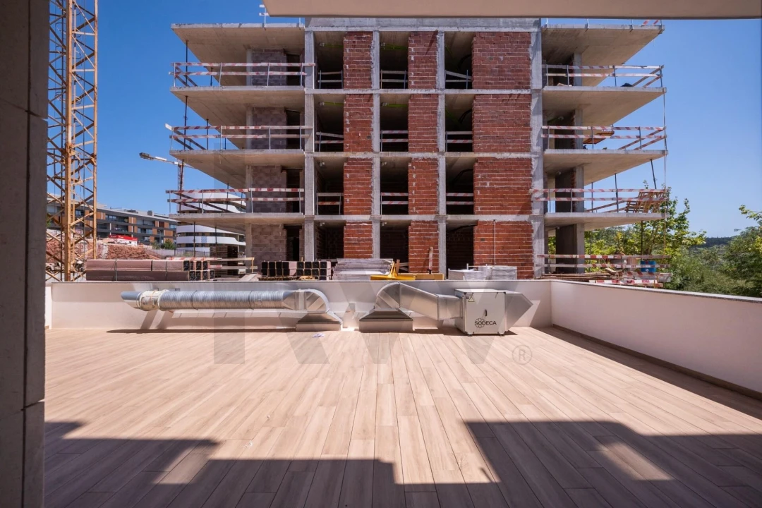 Apartamento T2 para Venda em Santo Antonio dos Olivais Foto 30