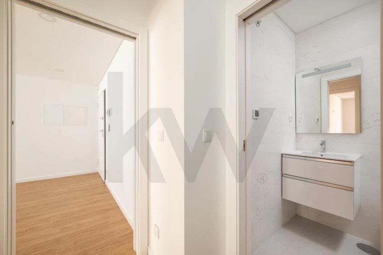 Apartamento T2 para Venda em Santo Antonio dos Olivais Foto 10
