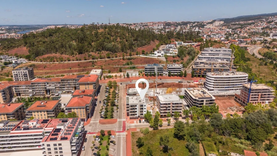 Apartamento T2 para Venda em Santo Antonio dos Olivais Foto 24