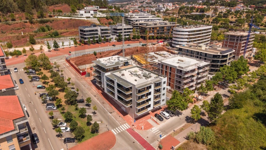 Apartamento T2 para Venda em Santo Antonio dos Olivais Foto 27