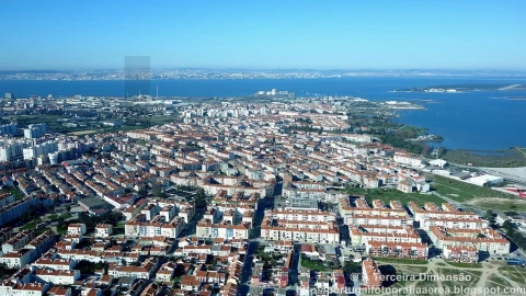 Terreno para Venda em Alto do Seixalinho, Santo André e Verderena