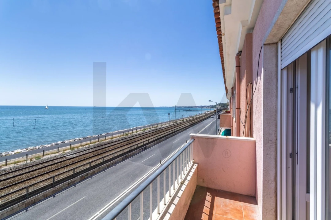 Apartamento T2 para Arrendamento em Algés, Linda-A-Velha e Cruz Quebrada-Dafundo Foto 15