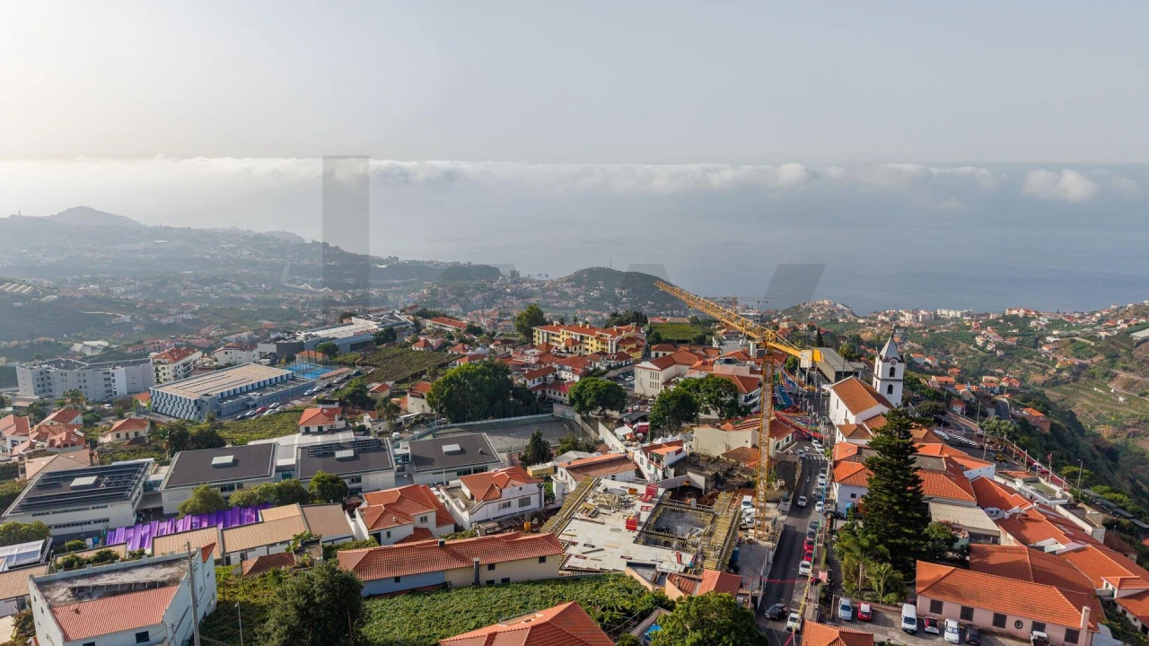 Apartamento T2 para Venda em Estreito de Camara de Lobos Foto 15