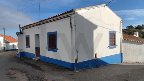 Moradia T2 para Venda em Vale de Santiago