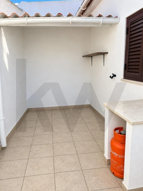 Moradia T2 para Venda em Vale de Santiago