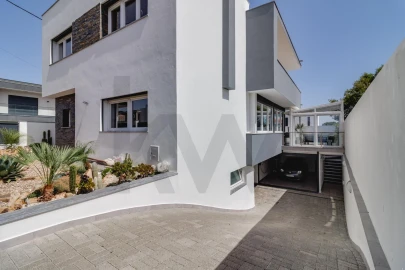 Moradia T4 para Venda em Alcabideche