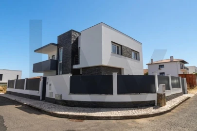 Moradia T4 para Venda em Alcabideche