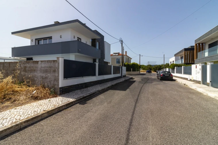 Moradia T4 para Venda em Alcabideche Foto 43