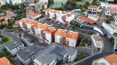 Apartamento T2 para Arrendamento em São Martinho