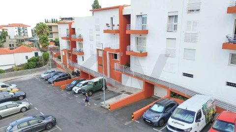 Apartamento T2 para Arrendamento em São Martinho