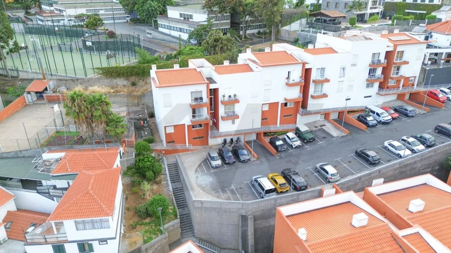 Apartamento T2 para Arrendamento em São Martinho Foto 3