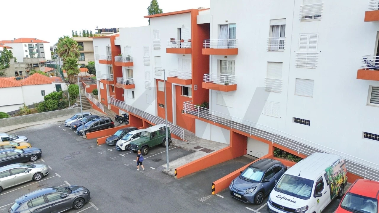 Apartamento T2 para Arrendamento em São Martinho Foto 1