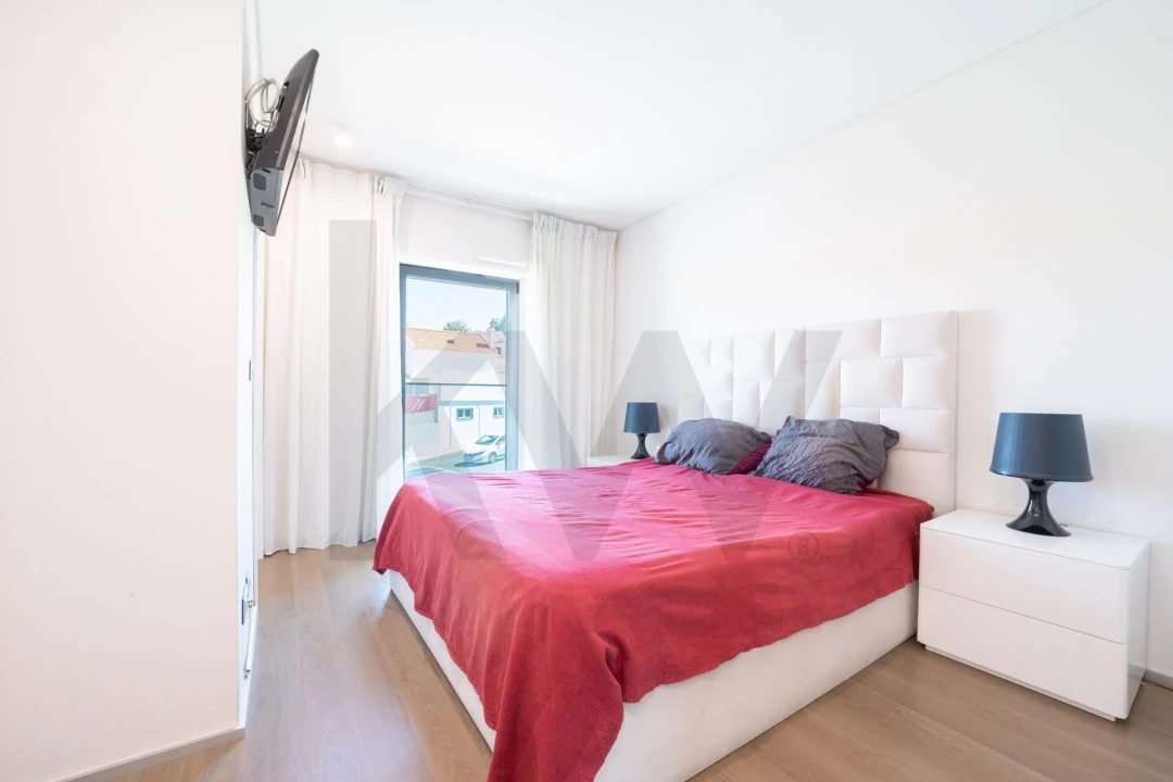 Apartamento T2 para Venda em Ajuda Foto 16