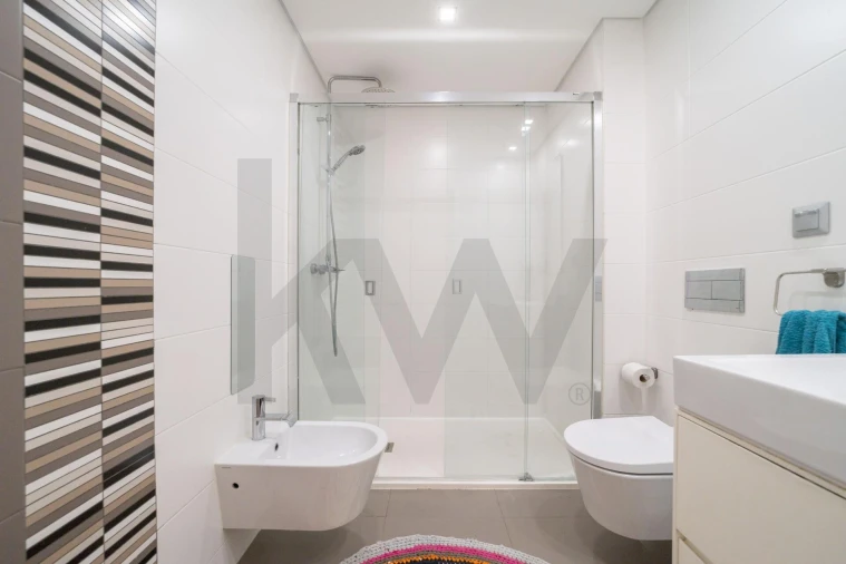 Apartamento T2 para Venda em Ajuda Foto 11