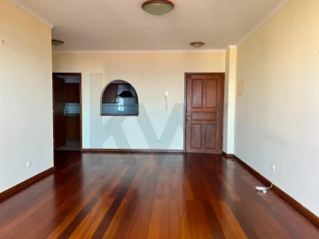 Apartamento T1 para Arrendamento em Caniço