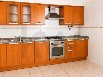 Apartamento T1 para Arrendamento em Caniço