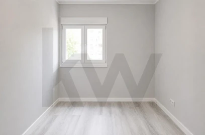 Apartamento T3 para Venda em Laranjeiro e Feijó